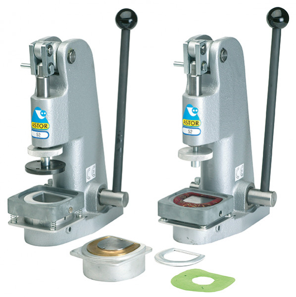 A 52 coverinng machine for buckles and buttons