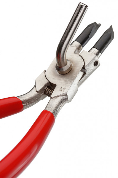 Staple and tack remover with lever